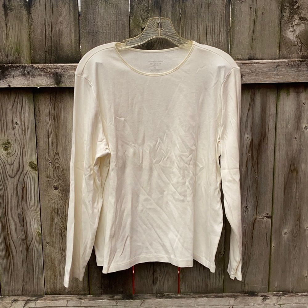 Christopher & Banks classic fit top sz. XL